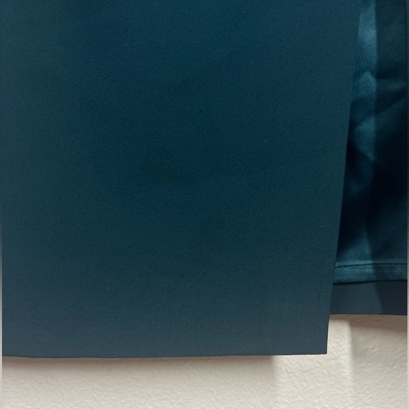 NWT BARDOT Bella Off The Shoulder Dress - Picture 8 of 8